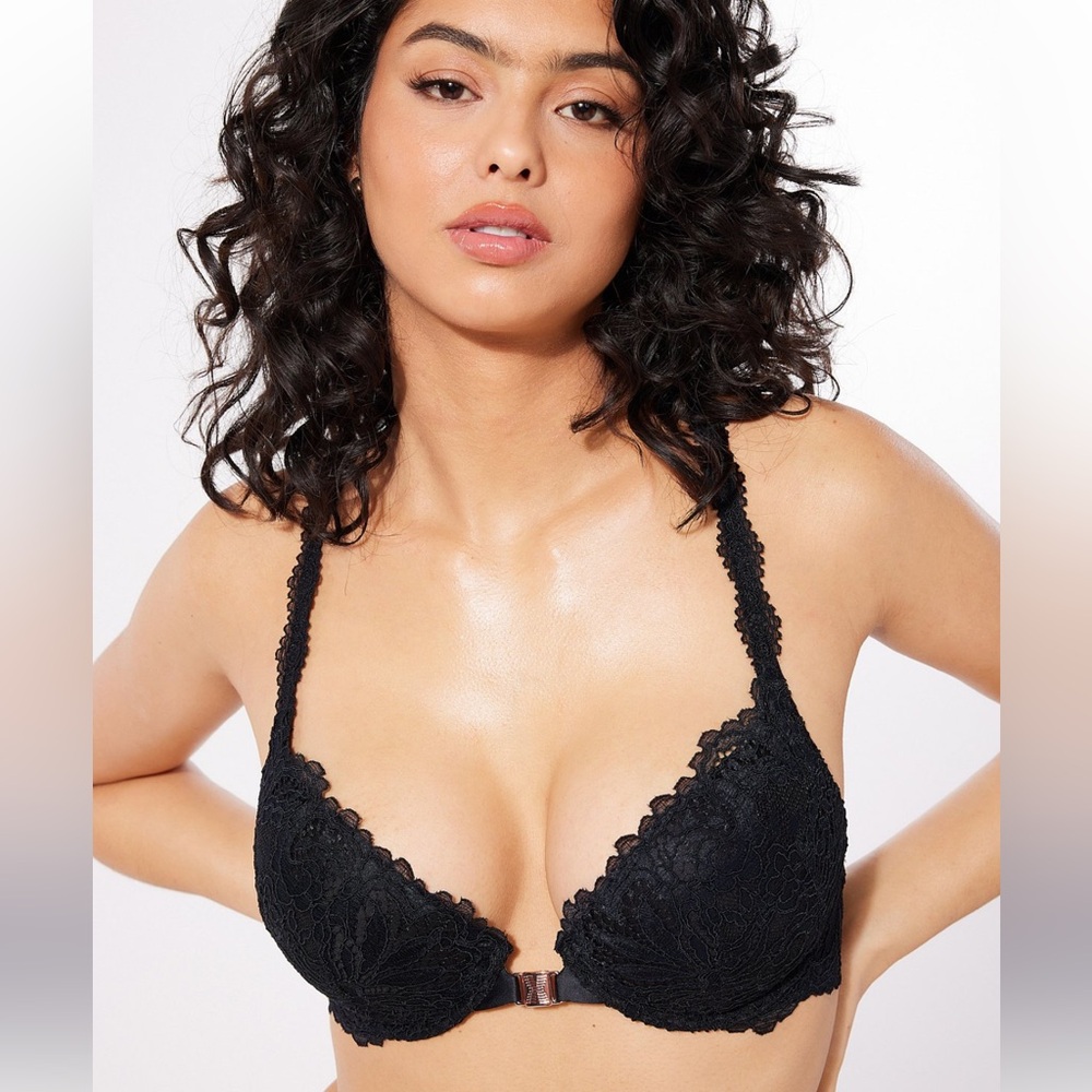 Brand New ROMANTIC CORDED LACE FRONT-CLOSURE PUSH-UP BRA in Black 32B